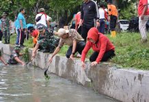 Cegah Banjir dan Wabah Penyakit, Bupati Grobogan Gotong-Royong 'Resik-resik Kali'