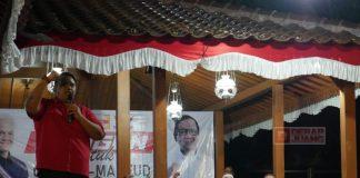 Capres Ganjar Pranowo Disambut Hangat Ribuan Pendukung dan Relawan Di Sragen Capres Ganjar Pranowo Disambut Hangat Ribuan Pendukung dan Relawan Di Sragen