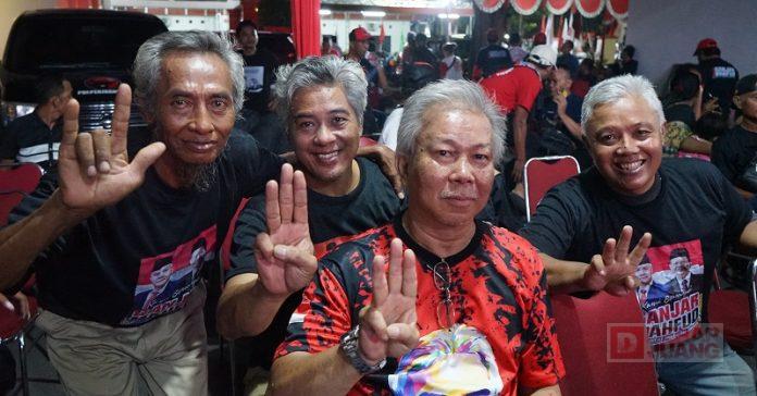 Nobar Debat Capres, Relawan Makin Yakin Ganjar-Mahfud Paling Pantas Memimpin Negara Nobar Debat Capres, Relawan Makin Yakin Ganjar-Mahfud Paling Pantas Memimpin Negara