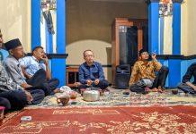 Dani Mursito Silaturahmi dengan Warga Ngandong Dani Mursito Silaturahmi dengan Warga Ngandong