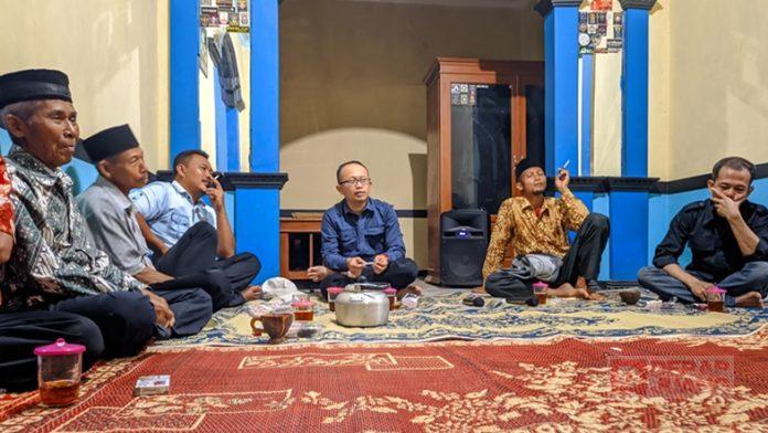 Dani Mursito Silaturahmi dengan Warga Ngandong Dani Mursito Silaturahmi dengan Warga Ngandong