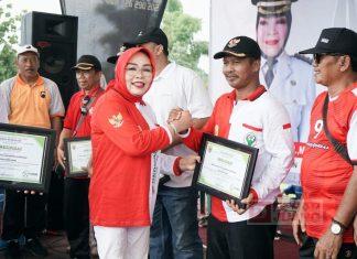 Bupati Grobogan, Sri Sumarni Deklarasi Desa STBM Dan GERMAS di Kecamatan Ngaringan Bupati Grobogan, Sri Sumarni Deklarasi Desa STBM Dan GERMAS di Kecamatan Ngaringan