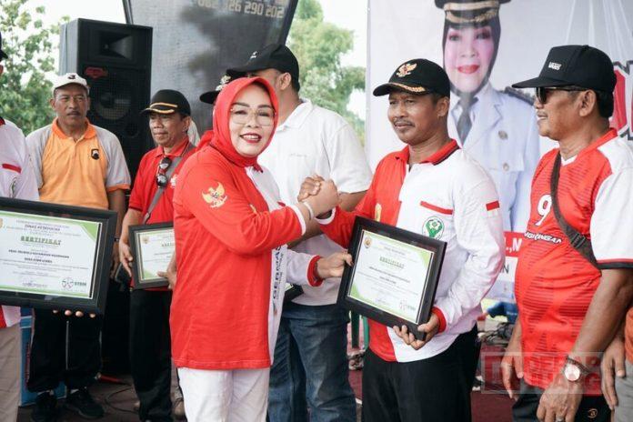 Bupati Grobogan, Sri Sumarni Deklarasi Desa STBM Dan GERMAS di Kecamatan Ngaringan Bupati Grobogan, Sri Sumarni Deklarasi Desa STBM Dan GERMAS di Kecamatan Ngaringan