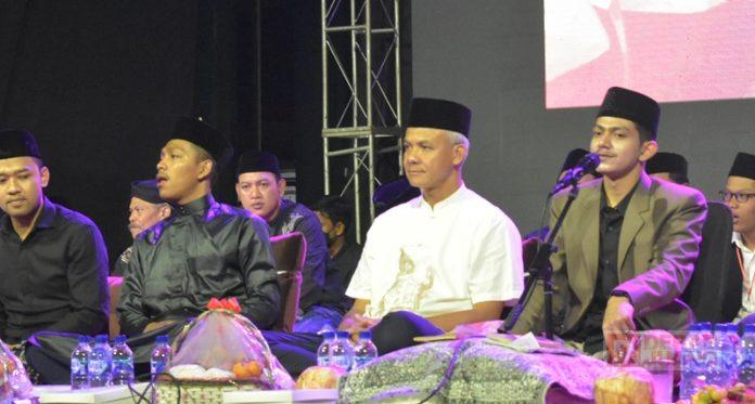 Ganjar Ikuti Rangkaian Doa dan Sholawat Ibu Pertiwi (2) Ganjar