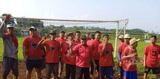 PAC PDI Perjuangan Limpung Giat Gotong Royong Kerja Bakti Lingkungan PAC PDI Perjuangan Limpung Giat Gotong Royong Kerja Bakti Lingkungan