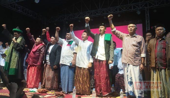 H. Ahmad Ridwan Hadiri Sholawat Kebangsaan dan Do'a Bersama Untuk Kemenangan Gannjar - Mahfud H. Ahmad Ridwan Hadiri Sholawat dan Do'a Bersama Tuk Kemenangan Ganjar-Mahfud