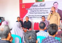 DPC PDI Perjuangan Jepara Bersama Gilang, Serahkan Bantuan PIP