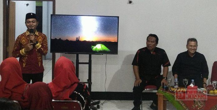 Margono Dampingi Warga Kelurahan Giritirto Sarasehan bersama Bupati Margono Dampingi Warga Kelurahan Giritirto Sarasehan bersama Bupati