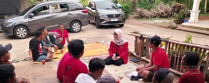 Mbak Binta Beri Edukasi Politik pada Warga di Sidoharjo