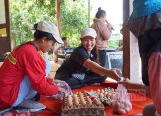 Memenuhi Kebutuhan Gizi, Azalea Gelar Pasar Telur Murah
