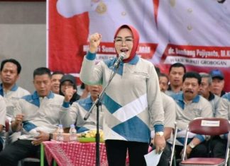 Adakan Kejuaraan Voli Tingkat SMP, Sri Sumarni: Menjadi Wadah Raih Prestasi Pembukaan Voli SMP ke-20 Kabupaten Grobogan