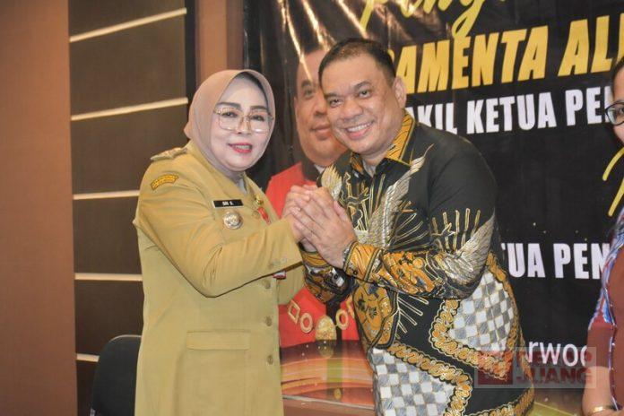 Sri Sumarni Hadiri Penghormatan Pengantar Alih Tugas Pengadilan Negeri Purwodadi Sri Sumarni Hadiri Penghormatan Pengantar Alih Tugas Pengadilan Negeri Purwodadi