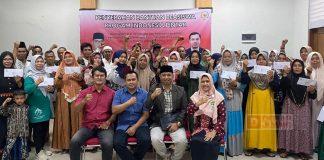 Saiful dan Gilang Salurkan PIP Bagi Siswa di SMK Walisongo Pecangaan Saiful M. Abidin S.KM selaku Anggota DPRD Kabupaten Jepara dan Gilang Dhielafararez, SH. LLM. membagikan beasiswa program Indonesia pintar (PIP) di SMK Walisongo