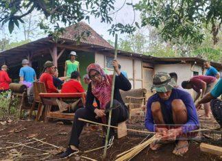 Sri Rejeki Pelopori Renovasi Rumah Warga di Ngadirojo