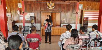 Sri Rejeki Salurkan Bantuan untuk Difabel