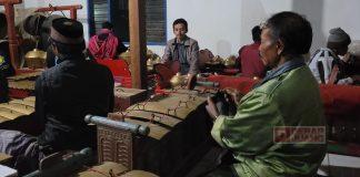 Suyoto Turut Nguri-Uri Budaya Gamelan Jawa Bersama Warga Dusun Ngrapah