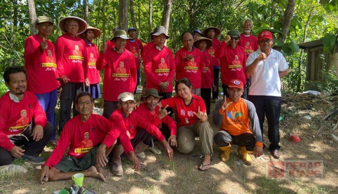 Upaya Azalea Membangun Komunikasi Yang Baik Dengan Masyarakat Upaya Azalea Membangun Komunikasi Yang Baik Dengan Masyarakat