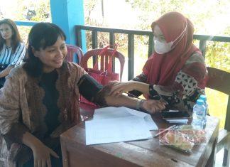 Warga Antusias Ikuti Pengobatan Gratis Yang Diadakan dr. Megawati Hartono