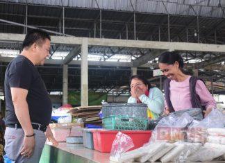 Bung Dance Cek Harga Jelang Natal dan Tahun Baru di Pasar Blauran II