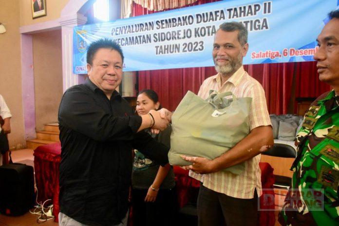 Dance Serahkan Bantuan 500 Paket Sembako Dari Pemkot Salatiga Dance Serahkan Bantuan 500 Paket Sembako Dari Pemkot Salatiga