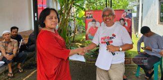 Pudjo Suseno Salurkan Beasiswa PIP dari Mbak Puan Pudjo Suseno Salurkan Beasiswa PIP dari Mbak Puan