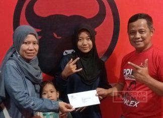 Mas Alex Salurkan SK PIP Aspirasi Mbak Puan Mas Alex Salurkan SK PIP Aspirasi Mbak Puan