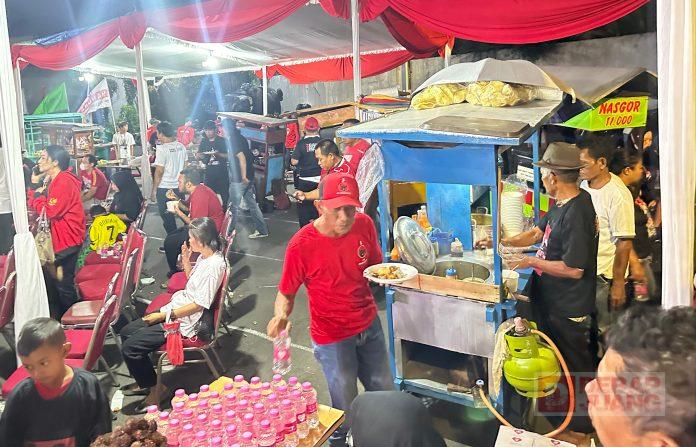 Panti Marhaen Tersaji Ragam Kuliner UMKM Pendamping Nobar Debat Perdana Panti Marhaen Tersaji Ragam Kuliner UMKM Pendamping Nobar Debat Perdana