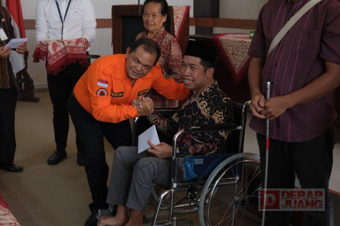 Ngesti Nugraha: Pemkab Komitmen Sejahterakan Warga Penyandang Risiko Sosial Ngesti Nugraha: Pemkab Komitmen Sejahterakan Warga Penyandang Risiko Sosial