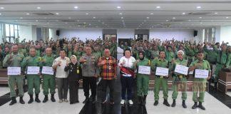 Bung Dance Salurkan Bantuan Aspirasi Kepada 1.312 Satlinmas se-Kota Salatiga