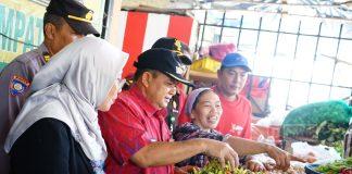 Sidak Pasar, Ngesti Awasi Stabilitas Harga Kebutuhan Pokok Menjelang Nataru Sidak Pasar, Ngesti Awasi Stabilitas Harga Kebutuhan Pokok Menjelang Nataru