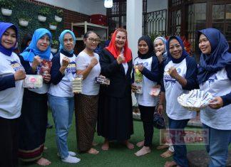 Dorong UMKM Naik Kelas, Mbak Ita Beri Pelatihan Produksi Konten Medsos Dorong UMKM Naik Kelas, Mbak Ita Beri Pelatihan Produksi Konten Medsos