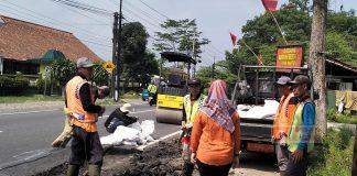Bentuk Kepedulian Tri Wahyuningsih, Salurkan Aspirasi Perbaikan Jalan Utama