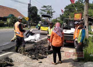 Bentuk Kepedulian Tri Wahyuningsih, Salurkan Aspirasi Perbaikan Jalan Utama