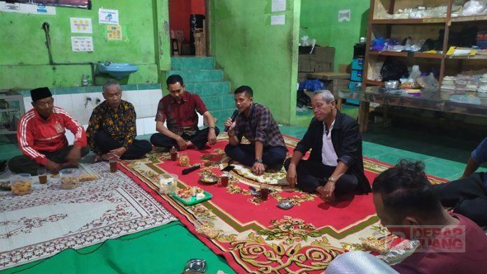 Yadi Membangun Kebersamaan Bersama MAsyarakat Desa Watangsono Yadi Membangun Kebersamaan Bersama MAsyarakat Desa Watangsono