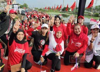 Senam Bareng Ribuan Ibu-ibu, Atiqoh Ajak Warga Semarang Tetap Setia Ganjar-Mahfud