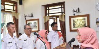 Ristawati Melantik ASN Dalam Jabatan Administrator di Pemkab Kebumen Ristawati Melantik ASN Dalam Jabatan Administrator di Pemkab Kebumen