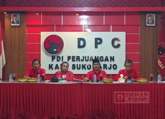 DPC PDI Perjuangan Sukoharjo Bagikan Alat Peraga Kampanye DPC PDI Perjuangan Sukoharjo Bagikan Alat Peraga Kampanye