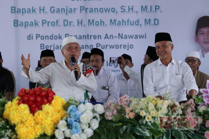 Bawa Program Sejahterakan Guru Agama di Purworejo, KH Chalwani Doakan Ganjar Jadi Presiden
