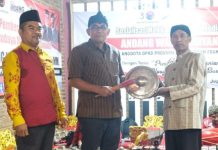 Andang serahkan Gamelan Kepada Kelompok Kesenian Karawitan “Wahyu Jaya Ningrat”