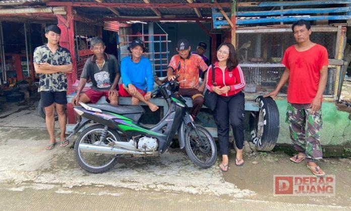 Azalea Berdialog Bersama Nelayan Selogiri