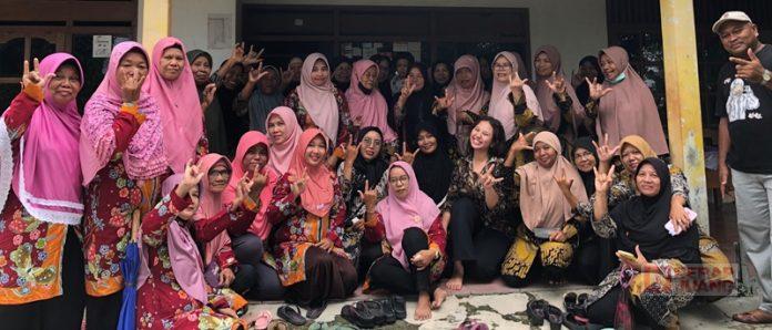 Azalea Berikan Edukasi Peran Perempuan Dalam Politik Azalea Berikan Edukasi Peran Perempuan Dalam Politik