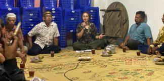 Azalea Sosialisaiskan Demokrasi Program Di Dusun Ngembong Azalea Sosialisaiskan Demokrasi Program Di Dusun Ngembong