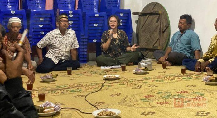 Azalea Sosialisaiskan Demokrasi Program Di Dusun Ngembong Azalea Sosialisaiskan Demokrasi Program Di Dusun Ngembong