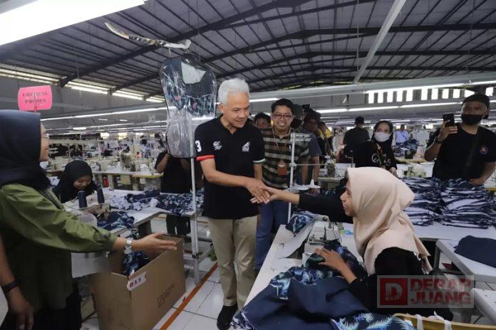Sambangi Buruh Garmen di Banjarnegara, Ganjar : Pemerintah Harus Hadir Bagi Pengusaha