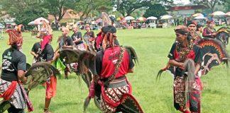 Gelar Pagelaran Kuda Lumping, Roso: Budaya Lokal Harus Dilestarikan Roso