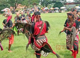 Gelar Pagelaran Kuda Lumping, Roso: Budaya Lokal Harus Dilestarikan Roso