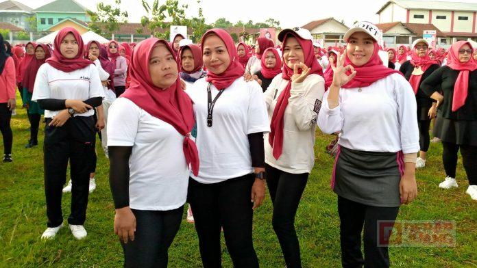 Ibu ibu di Sokaraja Ramaikan Gebyar Sicita2 Sicita