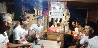 Kampanyekan Ganjar – Mahfud, Junarso Bagikan APK Kepada Masyarakat