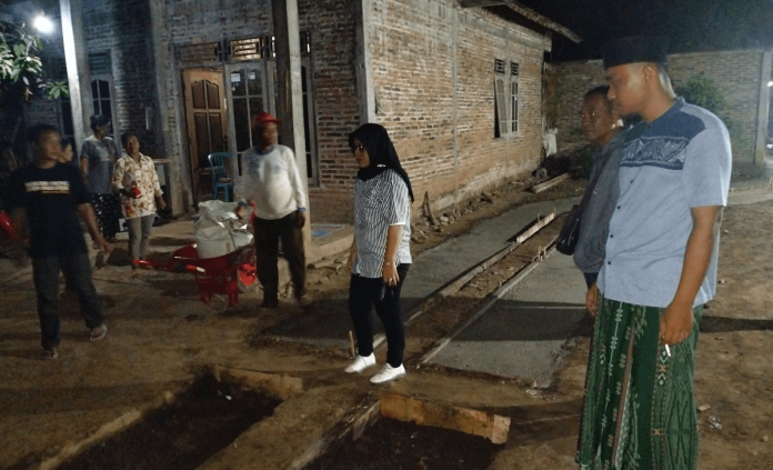 Tri Wahyuningsih Tri Wahyuningsih