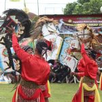 Melalui-Kesenian-Sri-Ruwiyati-dan-Wahju-Djatmika-Ajak-Warga-Masyarakat-Menangkan-Ganjar-Mahfud-2